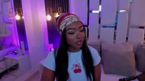 Miia Schwarz  online show from October 16, 2025, 12:33 am