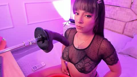 Snapshot of miiaamonroee chatting on February 5, 2026, 9:30 pm Mia Monroe online show from February 5, 2026, 9:30 pm