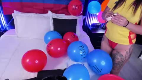 Mia Monroe online show from July 7, 2026, 7:40 pm