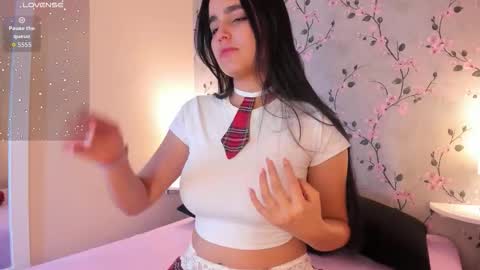 Snapshot of miiacarter_ chatting on February 28, 2026, 11:55 am MIA online show from February 28, 2026, 11:55 am