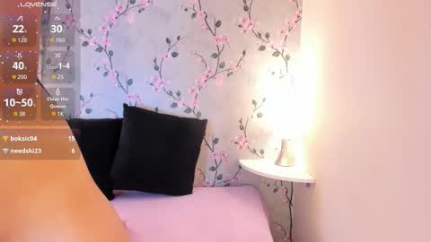 Snapshot of miiacarter_ chatting on March 6, 2026, 3:25 am MIA online show from March 6, 2026, 3:25 am