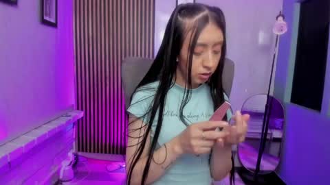 miilu  online show from May 31, 2026, 3:26 am