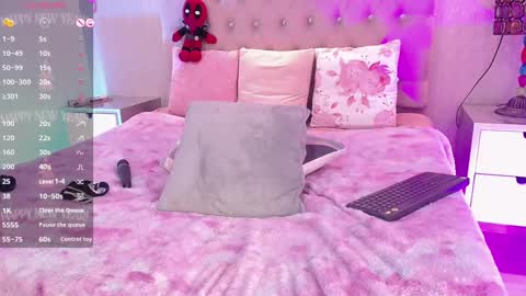 Lucii online show from October 9, 2025, 9:24 pm