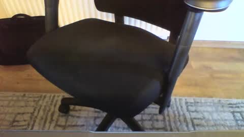 mik online show from January 2, 2025, 9:33 am