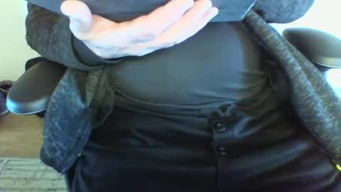 mik online show from February 3, 2025, 10:58 am