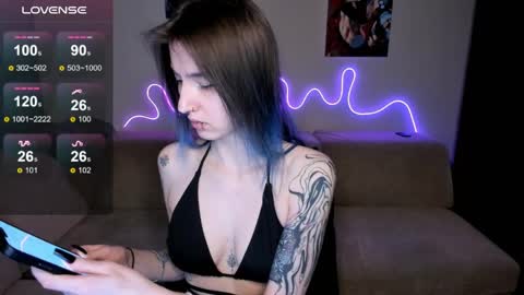 Mika online show from April 5, 2026, 4:37 pm