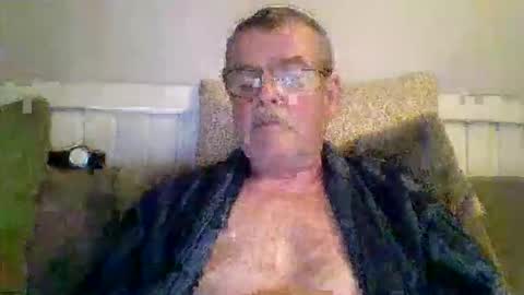 Snapshot of mikael42 chatting on April 25, 2026, 7:00 pm mikael42 online show from April 25, 2026, 7:00 pm