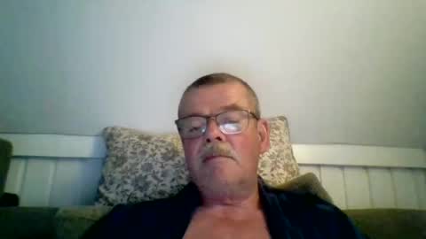 Snapshot of mikael42 chatting on May 25, 2026, 6:36 pm mikael42 online show from May 25, 2026, 6:36 pm