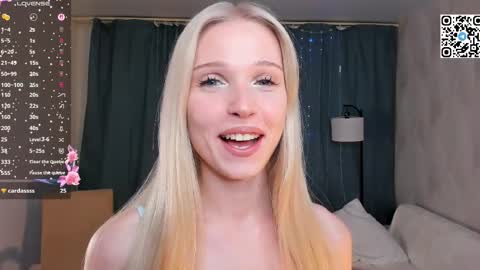 Angel girl online show from April 10, 2026, 9:41 pm