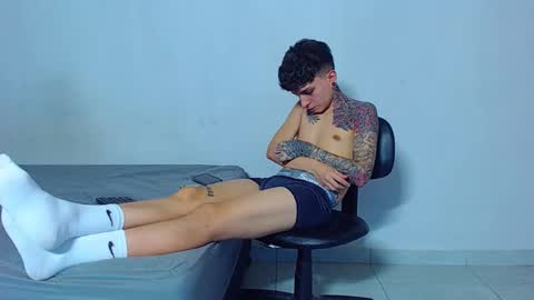 Mike IMDEPENDIENT MODEL online show from February 12, 2026, 3:01 am