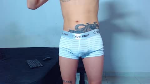 Mike IMDEPENDIENT MODEL online show from May 26, 2026, 1:45 am