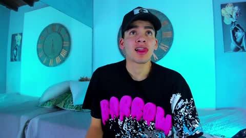 Mike 0233 online show from January 23, 2025, 4:19 am