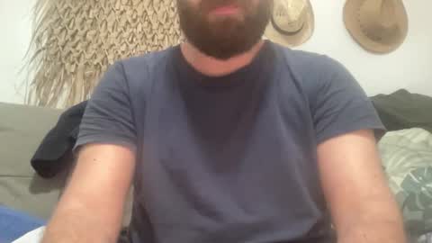 Snapshot of mike_berlin1 chatting on February 1, 2026, 10:30 pm MIke online show from February 1, 2026, 10:30 pm