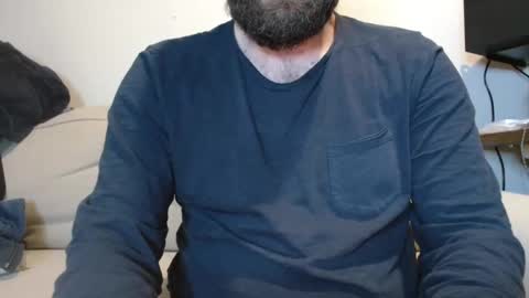 Snapshot of mike_berlin1 chatting on February 11, 2026, 11:32 pm MIke online show from February 11, 2026, 11:32 pm