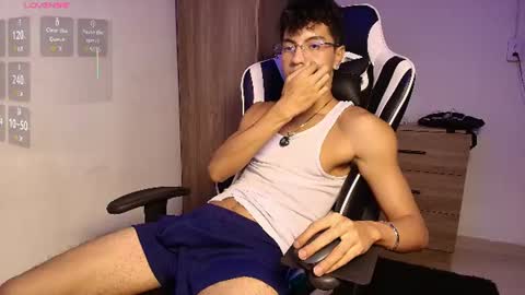 Mike Pineapple online show from July 16, 2026, 3:56 am