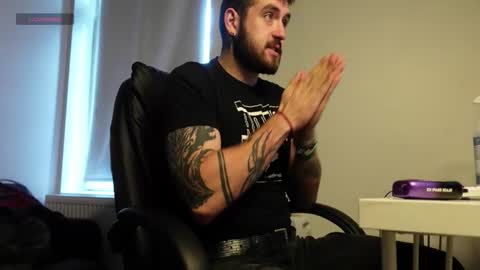 MIKE PLATANO online show from September 29, 2025, 6:07 am