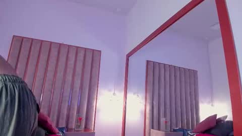 Snapshot of mike_thomsonn chatting on February 3, 2026, 2:53 am Mike Thomsonn online show from February 3, 2026, 2:53 am