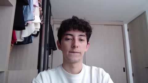 Snapshot of mikebelf4 chatting on March 3, 2025, 10:10 pm Mikebelf4 online show from March 3, 2025, 10:10 pm
