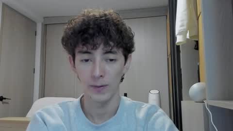 Snapshot of mikebelf4 chatting on September 24, 2025, 10:35 pm Mikebelf4 online show from September 24, 2025, 10:35 pm