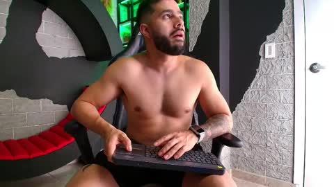 Snapshot of mikeblare chatting on January 9, 2025, 7:18 pm Mike Blare online show from January 9, 2025, 7:18 pm