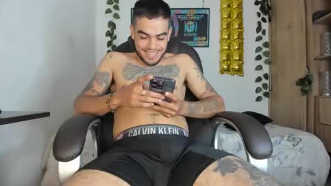 Snapshot of mikee_scooth chatting on January 29, 2025, 5:13 pm mikee_scooth online show from January 29, 2025, 5:13 pm