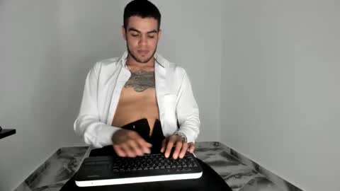 Snapshot of mikee_scooth chatting on November 8, 2025, 5:12 pm mikee_scooth online show from November 8, 2025, 5:12 pm