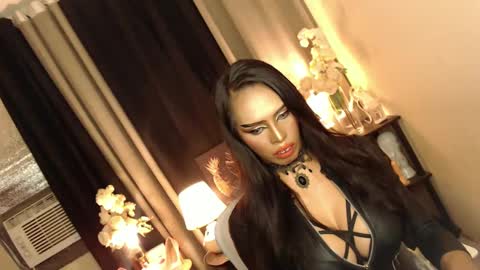 Mistress MikeyAlawi online show from March 8, 2025, 7:05 am