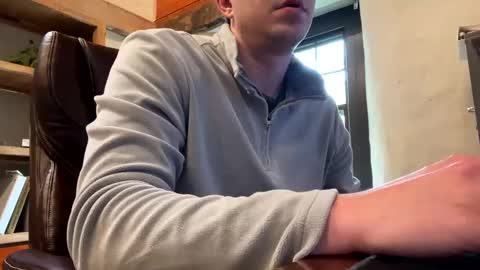 Snapshot of mikeydubs10 chatting on May 22, 2026, 2:55 pm mikeydubs10 online show from May 22, 2026, 2:55 pm