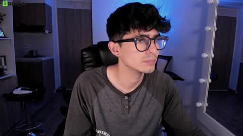 VIOLETAMIKE online show from February 17, 2026, 8:22 am