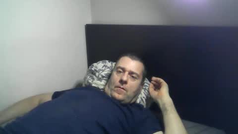 mikii1970 online show from April 17, 2026, 6:33 pm