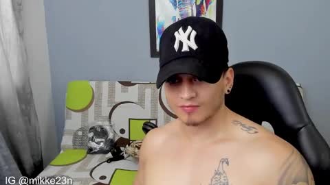 Snapshot of mikke_love chatting on February 7, 2025, 4:35 pm MIKKE online show from February 7, 2025, 4:35 pm