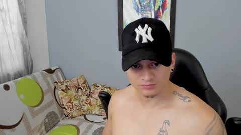 Snapshot of mikke_love chatting on February 12, 2025, 2:43 pm MIKKE online show from February 12, 2025, 2:43 pm