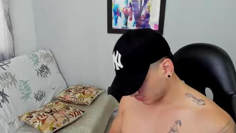 Snapshot of mikke_love chatting on February 20, 2025, 2:24 pm MIKKE online show from February 20, 2025, 2:24 pm