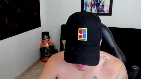 Snapshot of mikke_love chatting on September 28, 2025, 2:11 pm MIKKE online show from September 28, 2025, 2:11 pm