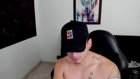 Snapshot of mikke_love chatting on October 11, 2025, 2:59 pm MIKKE online show from October 11, 2025, 2:59 pm