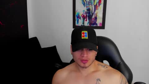 Snapshot of mikke_love chatting on October 14, 2025, 4:08 pm MIKKE online show from October 14, 2025, 4:08 pm