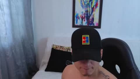 Snapshot of mikke_love chatting on November 13, 2025, 2:05 pm MIKKE online show from November 13, 2025, 2:05 pm