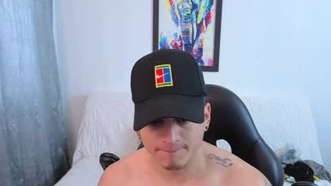 Snapshot of mikke_love chatting on November 15, 2025, 1:51 pm MIKKE online show from November 15, 2025, 1:51 pm