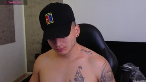 MIKKE online show from March 9, 2026, 2:32 pm