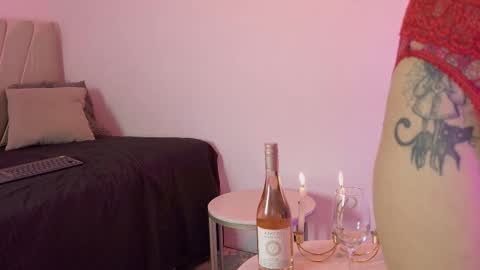 Mikoto Urb online show from November 9, 2025, 7:45 pm