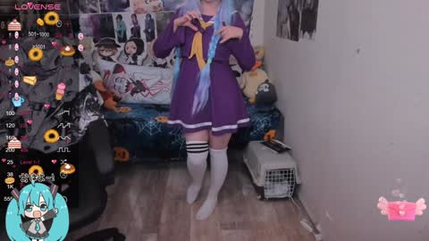 Snapshot of miku_bunny chatting on December 9, 2024, 2:24 am Miku online show from December 9, 2024, 2:24 am