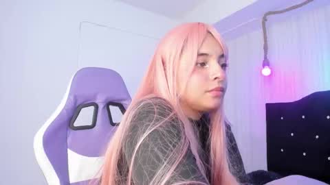   miku katsuragi  online show from February 5, 2026, 2:05 am