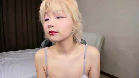 mil_waves online show from December 2, 2025, 12:43 pm