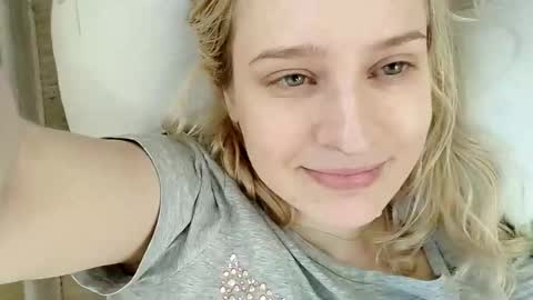 Snapshot of mila_420 chatting on March 26, 2026, 11:27 am Mila 420 online show from March 26, 2026, 11:27 am