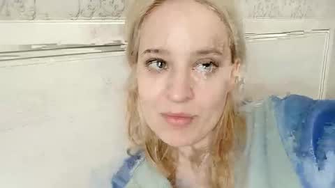 Mila 420 online show from April 17, 2026, 1:52 am
