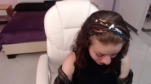 Mila  online show from January 9, 2025, 8:11 pm