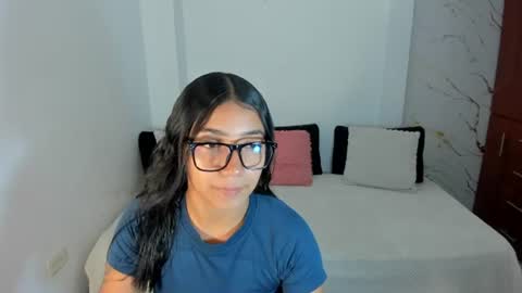 Snapshot of mila_rose1 chatting on July 27, 2026, 3:35 am martina online show from July 27, 2026, 3:35 am