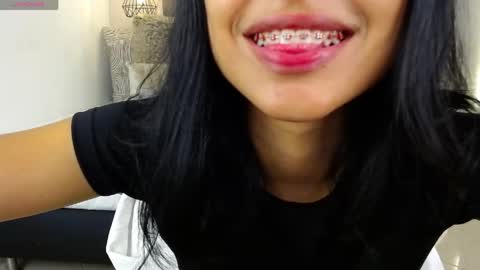 Snapshot of milaa_star chatting on April 28, 2026, 3:55 am milaa_star online show from April 28, 2026, 3:55 am