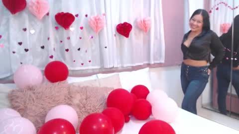 Snapshot of milaaadams chatting on February 14, 2026, 10:01 am mila online show from February 14, 2026, 10:01 am