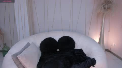 Snapshot of milacoleman chatting on September 14, 2025, 11:04 pm Mila online show from September 14, 2025, 11:04 pm